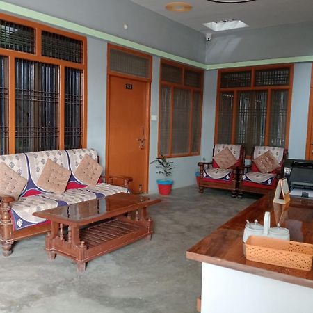 Harsh Home Stay Ayodhya Exterior foto