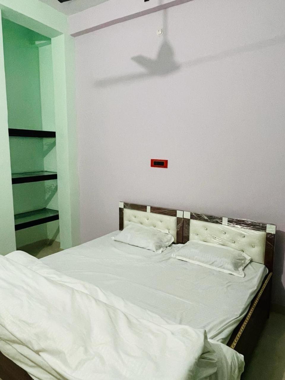 Harsh Home Stay Ayodhya Exterior foto