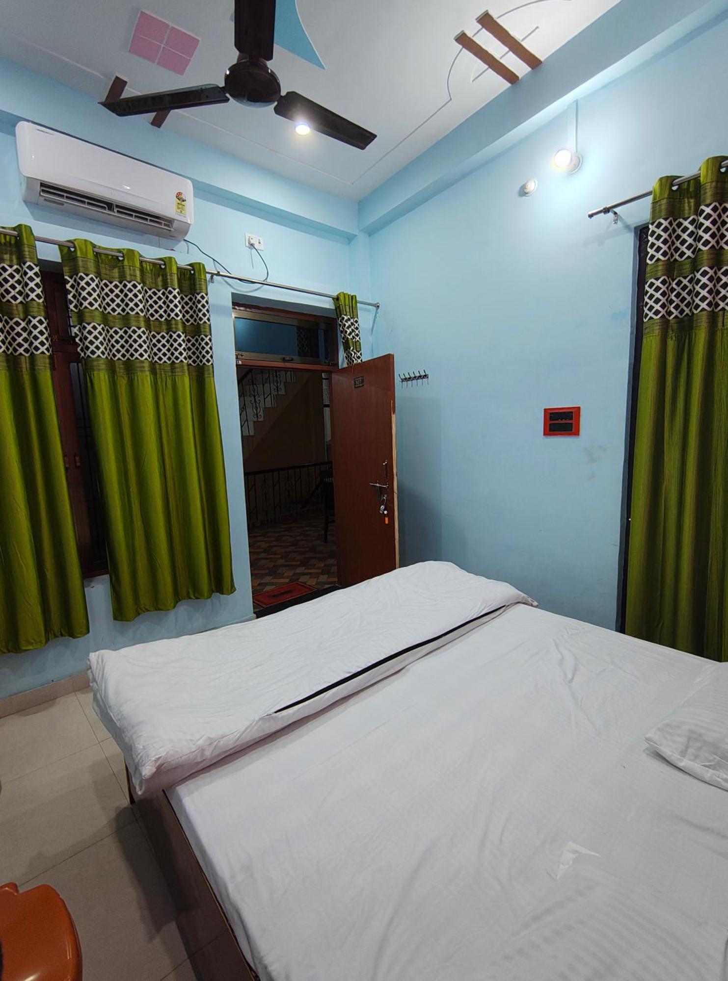 Harsh Home Stay Ayodhya Exterior foto